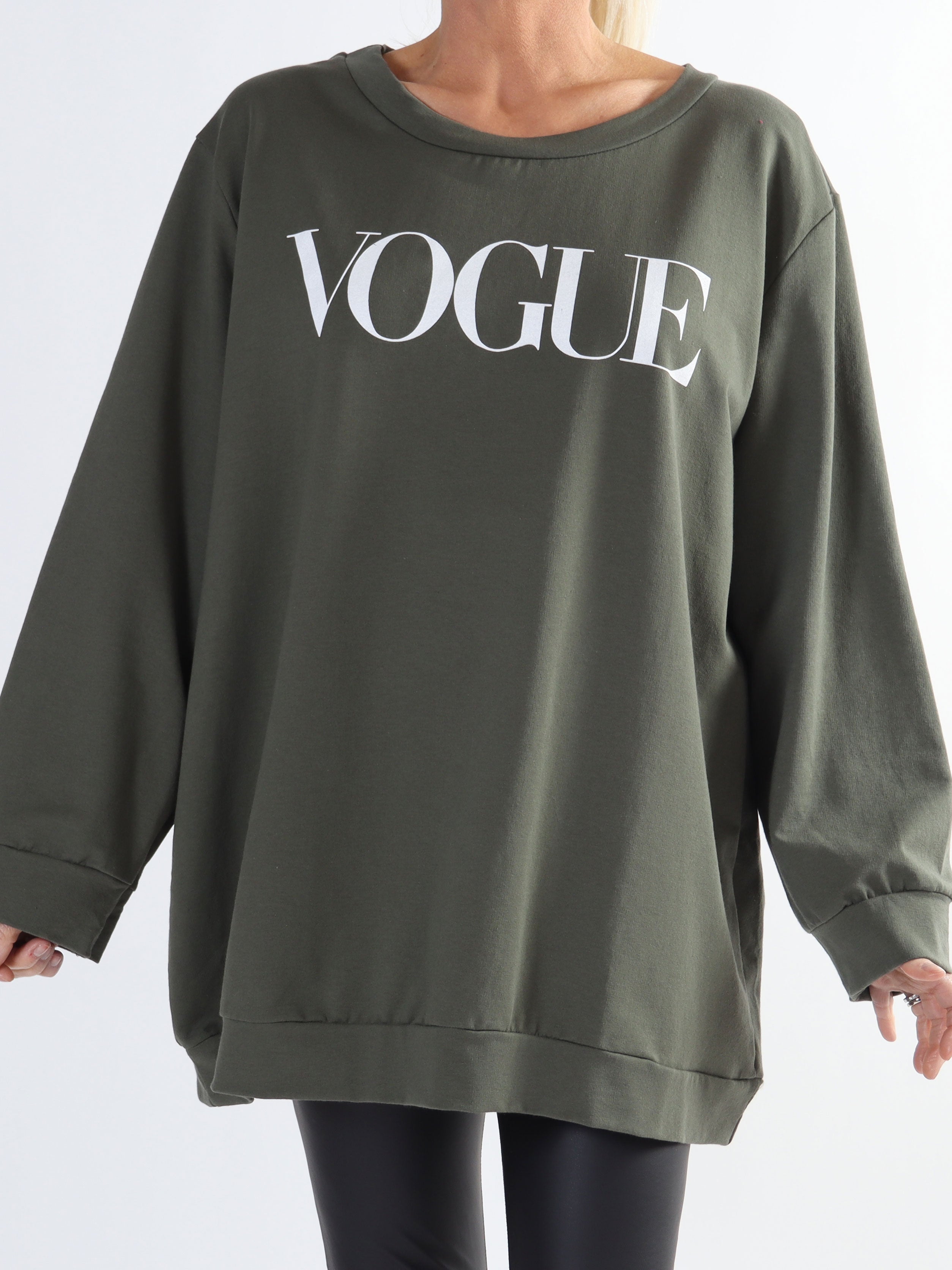 Abena - Plus size sweatshirt med vogue på brystet